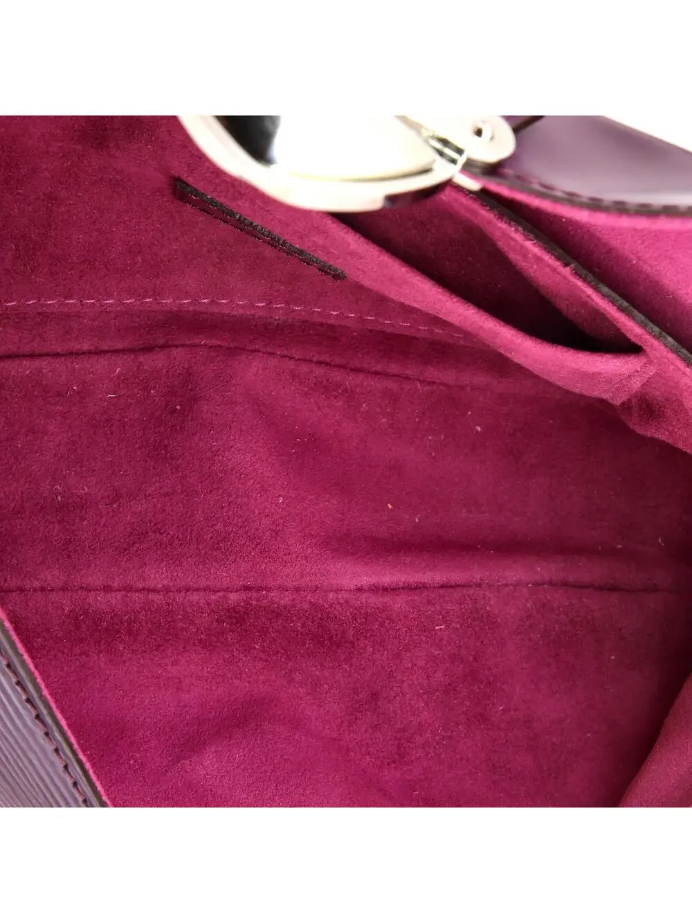 Louis Vuitton Montaigne Clutch Epi #340088L10B
